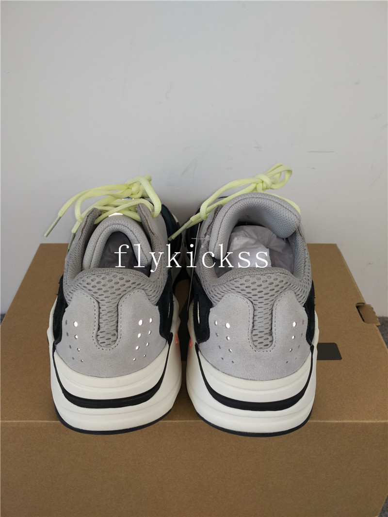 Adidas Kanye West Yeezy Wave Runner 700 Boost